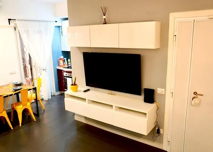 Apartment 5 Min To Mirti Metro Cozy Rom