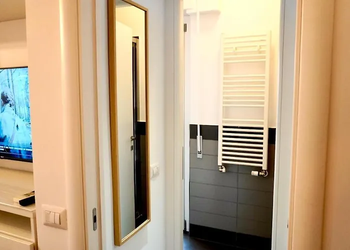 Apartment 5 Min To Mirti Metro Cozy Rom