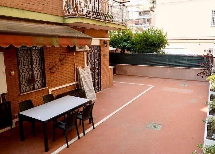 Apartment 5 Min To Mirti Metro Cozy *